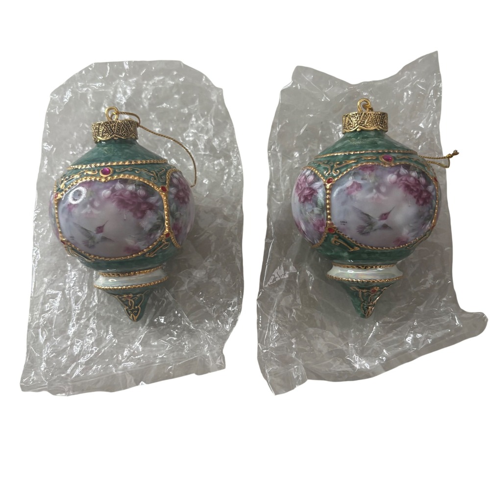 Bradford Editions Lena Liu Heirloom Porcelain Hummingbird Ornament Set 2pc 68611